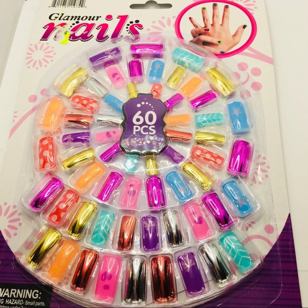 NWT Necklace earrings Pink Makeup and 60 press on nails